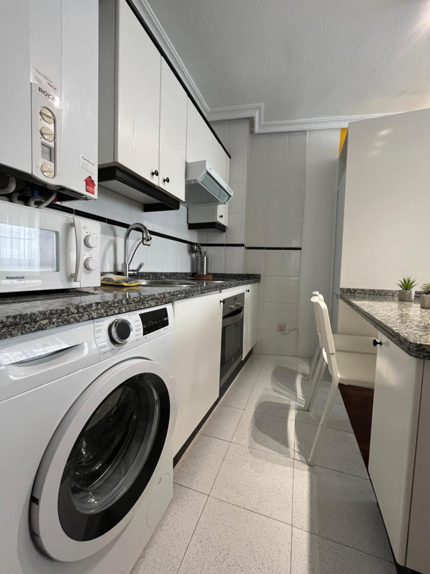 630A Apto Moderno Y Equipado Oviedo Eksteriør billede